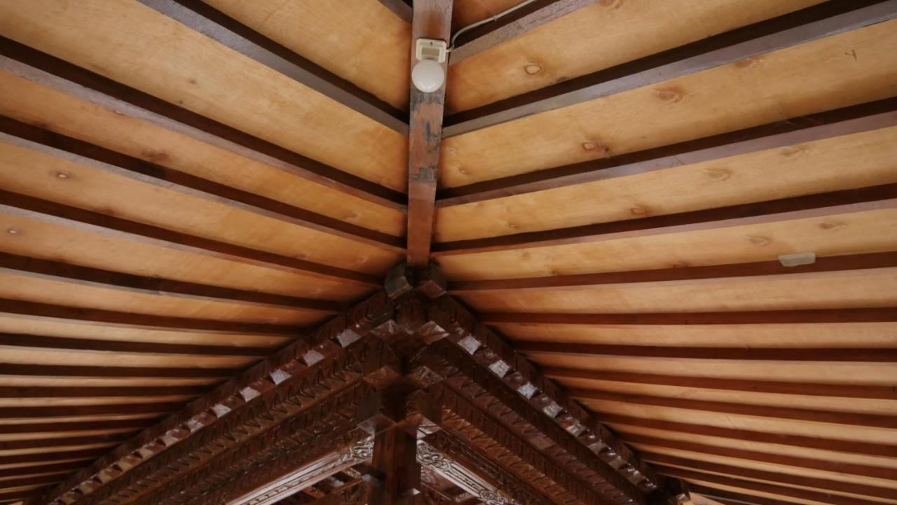 Sanggar Pantcha Indra Guest House Kemuning Exterior photo